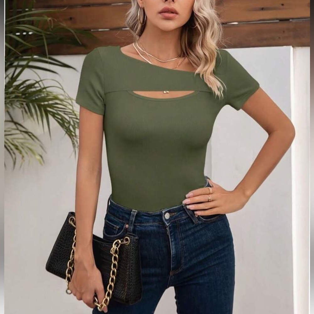 Elegant Green Women's Top